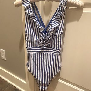CUPSHE Size Medium Bathing Suit, never worn!